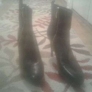 Vince Camuto Women's VC-Edorn Ankle Boot, Platform